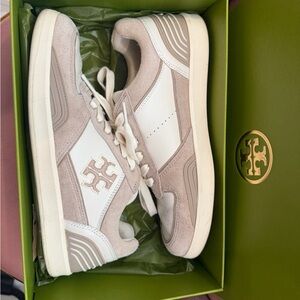 Tory Burch Women’s court Sneakers in Beige and White
